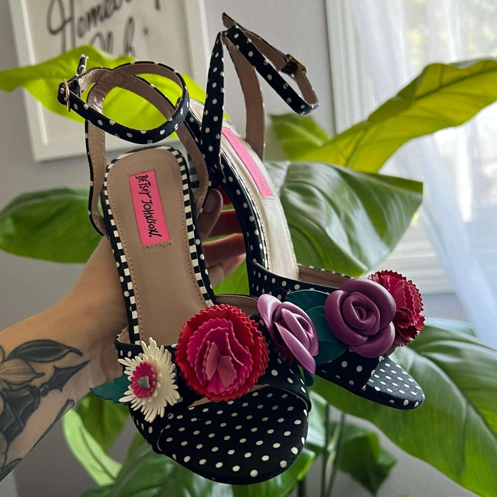 BESTEY JOHNSON HEELS
